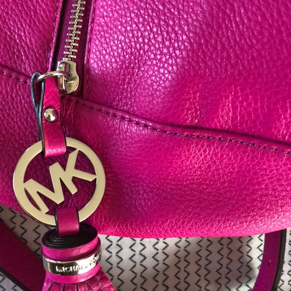Michael Kors Handbags - Fuschia Michael Kors Leather Shoulder Bag